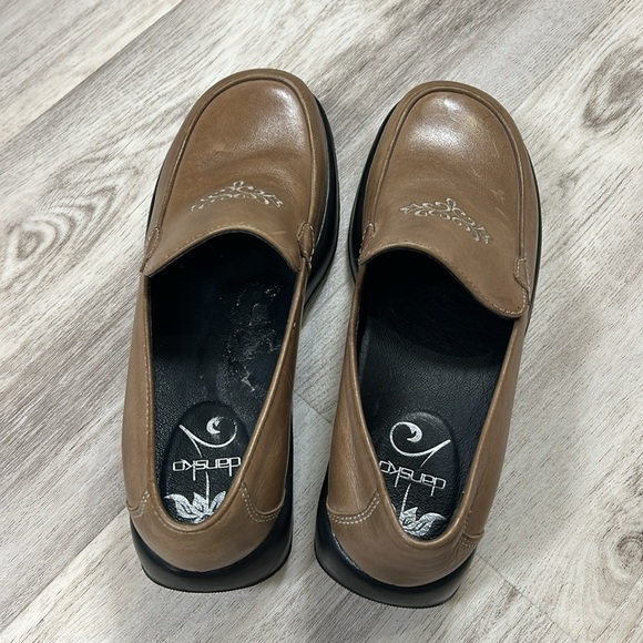 Dansko Royal Romance Tan Leather Embroidered Platform Clog Loafer Comfort Shoes - Picture 10 of 10